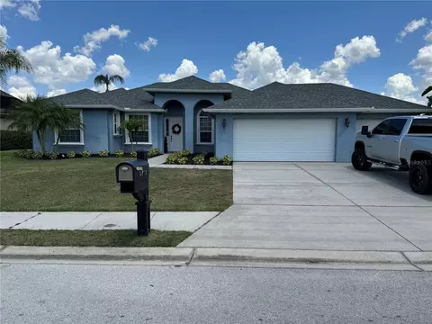 5472 Pebble Beach Dr, Lakeland, FL 33812