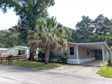 10558 Bay Hills Cir, Thonotosassa, FL 33592