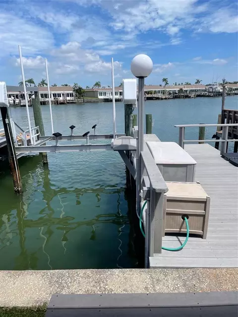 479 Boca Ciega Point Blvd S #1205, Saint Petersburg, FL 33708