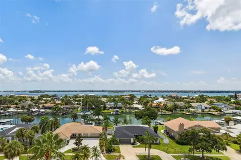 670 Island Way #802, Clearwater, FL 33767