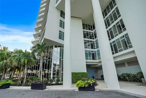 175 1st St S #1202, Saint Petersburg, FL 33701
