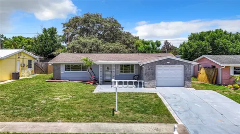 5109 Billings Dr, Holiday, FL 34690