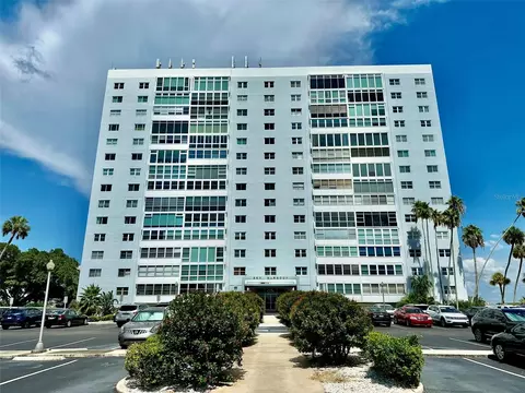 7200 Sunshine Skyway Ln S #7E, Saint Petersburg, FL 33711