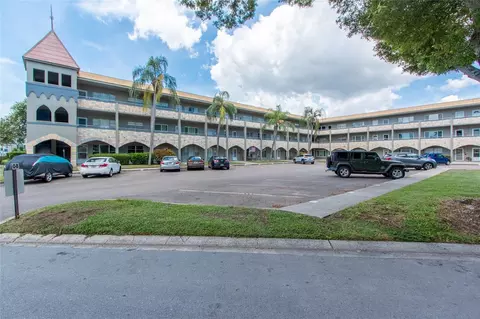 2462 Brazilia Dr #38, Clearwater, FL 33763