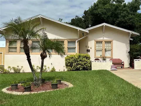 224 S 2nd St, Haines City, FL 33844