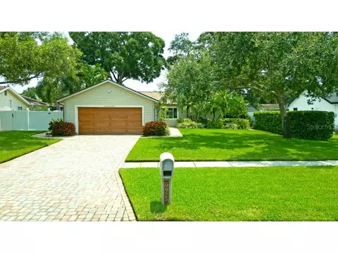9925 56th Way N, Pinellas Park, FL 33782