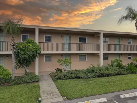 12300 Park Blvd #115, Seminole, FL 33772