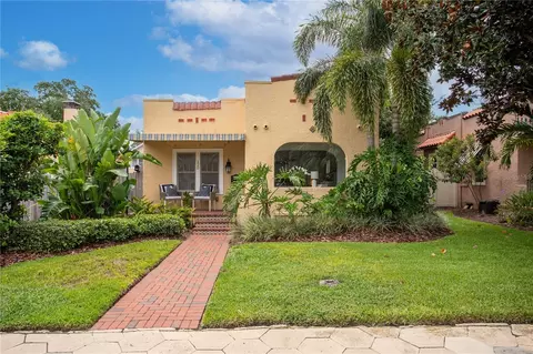 120 19th Ave NE, Saint Petersburg, FL 33704