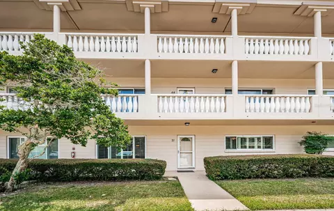 2170 Americus Blvd N #21, Clearwater, FL 33763