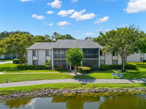 1225 Pine Ridge Cir W #B2, Tarpon Springs, FL 34688