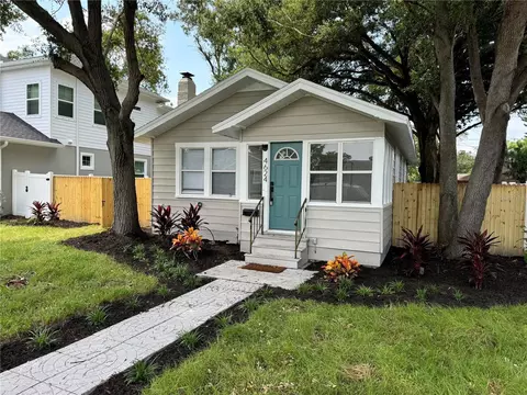 4624 Iris St N, Saint Petersburg, FL 33714