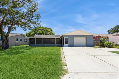 7714 Pineapple Ln, Port Richey, FL 34668