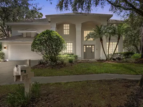 8718 Hidden Green Ln, Tampa, FL 33647