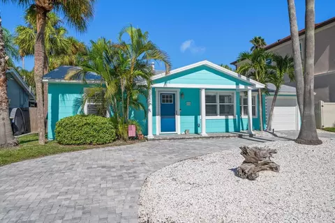 866 Lantana Ave, Clearwater Beach, FL 33767