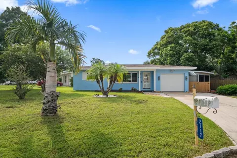 2117 Isabelle St, Largo, FL 33774