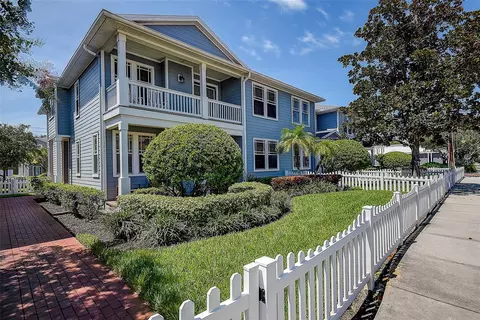 371 1st Ave SW, Largo, FL 33770