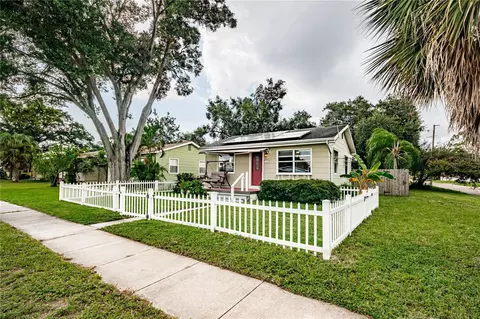 494 49th Ave N, Saint Petersburg, FL 33703