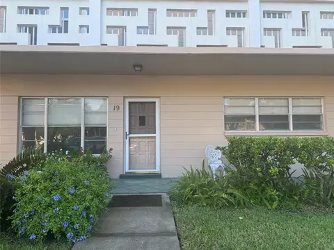 2435 Sumatran Way #19, Clearwater, FL 33763