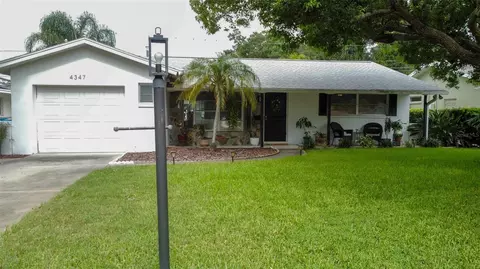 4347 56th St N, Kenneth City, FL 33709
