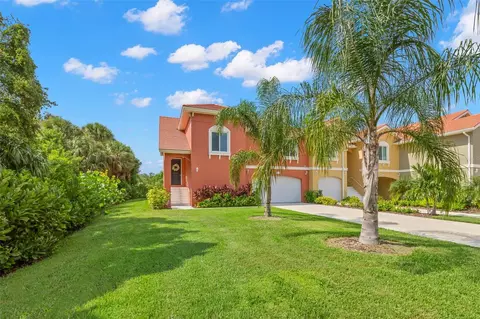 9 Franklin Ct S #A, Saint Petersburg, FL 33711