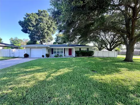 1636 Pinewood Dr, Clearwater, FL 33756