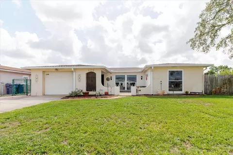 1172 Chelsea Ln, Holiday, FL 34691