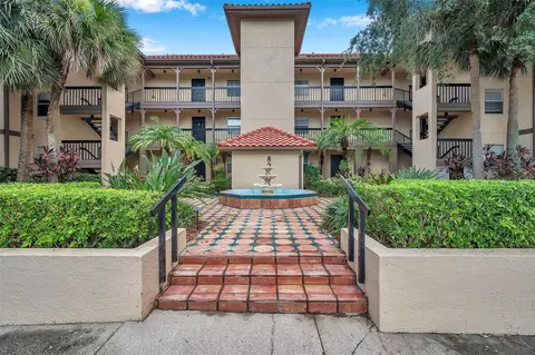 2400 Feather Sound Dr #816, Clearwater, FL 33762