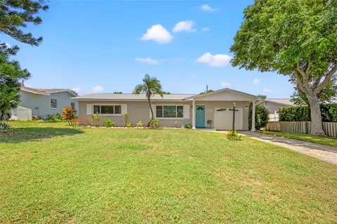 11475 79th Ave, Seminole, FL 33772