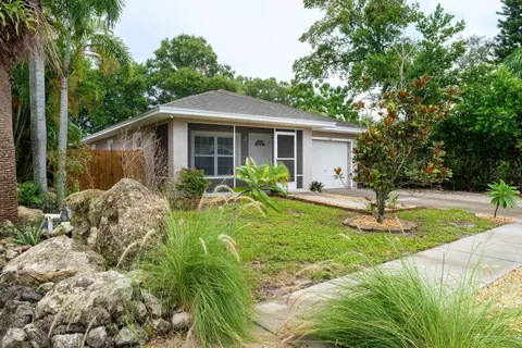 506 13th Ave NW, Largo, FL 33770