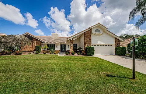 2922 Parkcreek Dr, Clearwater, FL 33759