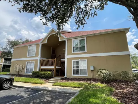 9481 Highland Oak Dr #1402, Tampa, FL 33647