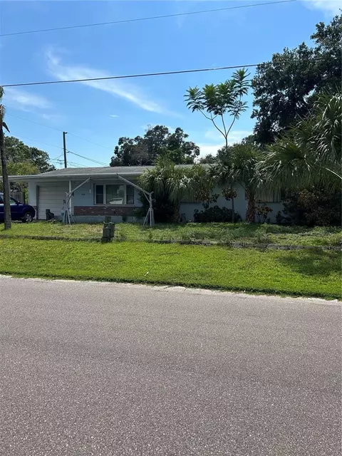 8480 N 76th Ave N, Seminole, FL 33777