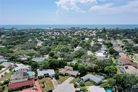 14272 Geneva Dr, Largo, FL 33774