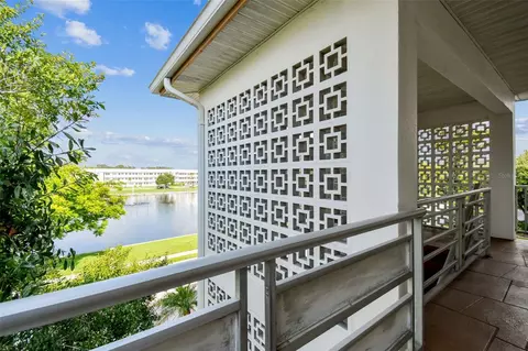 6015 19th St N #317, Saint Petersburg, FL 33714