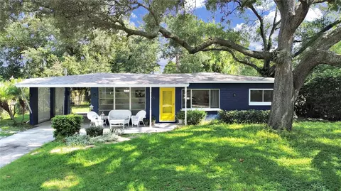 905 W Country Club Dr, Tampa, FL 33612