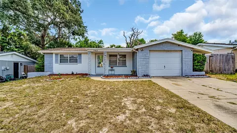 9406 Rainbow Ln, Port Richey, FL 34668