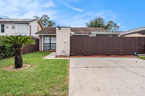 10306 Fernglen Pl, Tampa, FL 33624
