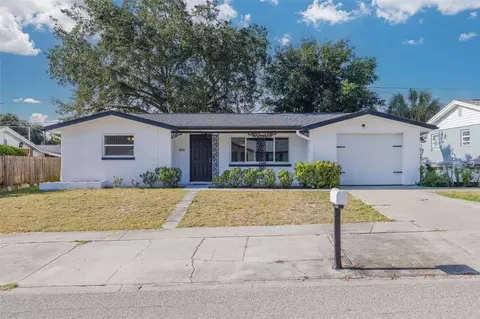 5038 Perennial Dr, Holiday, FL 34690