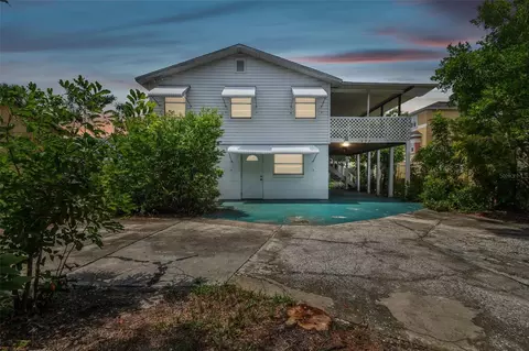 437 Athens St, Tarpon Springs, FL 34689