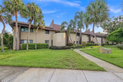 10775 Village Club Cir #102, Saint Petersburg, FL 33716