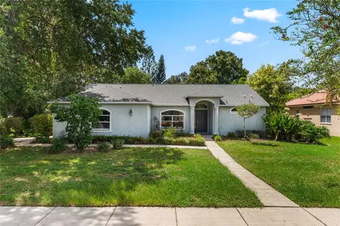 516 Arlington Ave E, Oldsmar, FL 34677