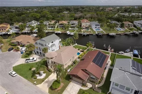 6240 Bayside Dr, New Port Richey, FL 34652