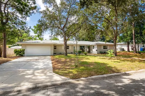 1215 Taylor Ave, Dunedin, FL 34698
