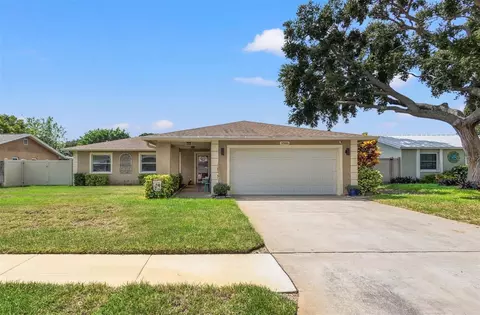 12686 98th St, Largo, FL 33773