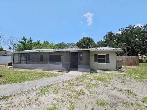 805 16th Ave SW, Ruskin, FL 33570