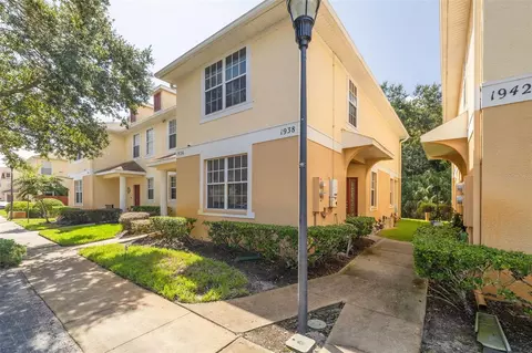 1938 Fiesta Ridge Ct, Tampa, FL 33604
