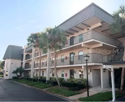 716 Cordova Grn #716, Seminole, FL 33777