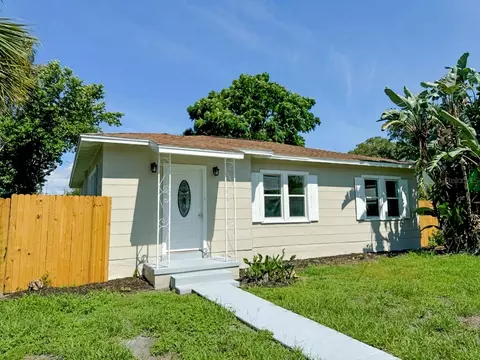 1908 55th St S, Gulfport, FL 33707