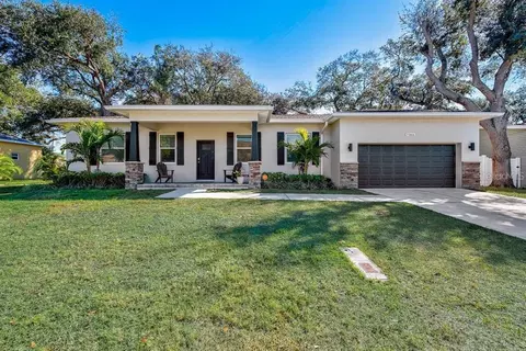 7365 121st Way, Seminole, FL 33772