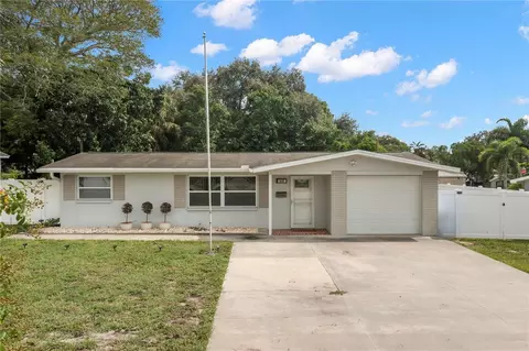 1212 Delaware Ave, Palm Harbor, FL 34683